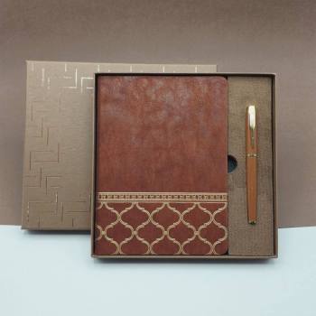 VIP-62226 - Kutulu - Lüks Deri Desenli Defter ve Metal Kalem - Hediye Seti