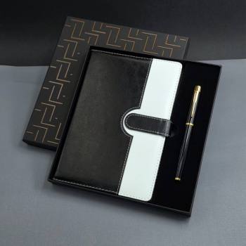 VIP-61331 - Siyah Beyaz Renkli Tarihsiz Ajanda Defter Ve Metal Roller Kalem Seti